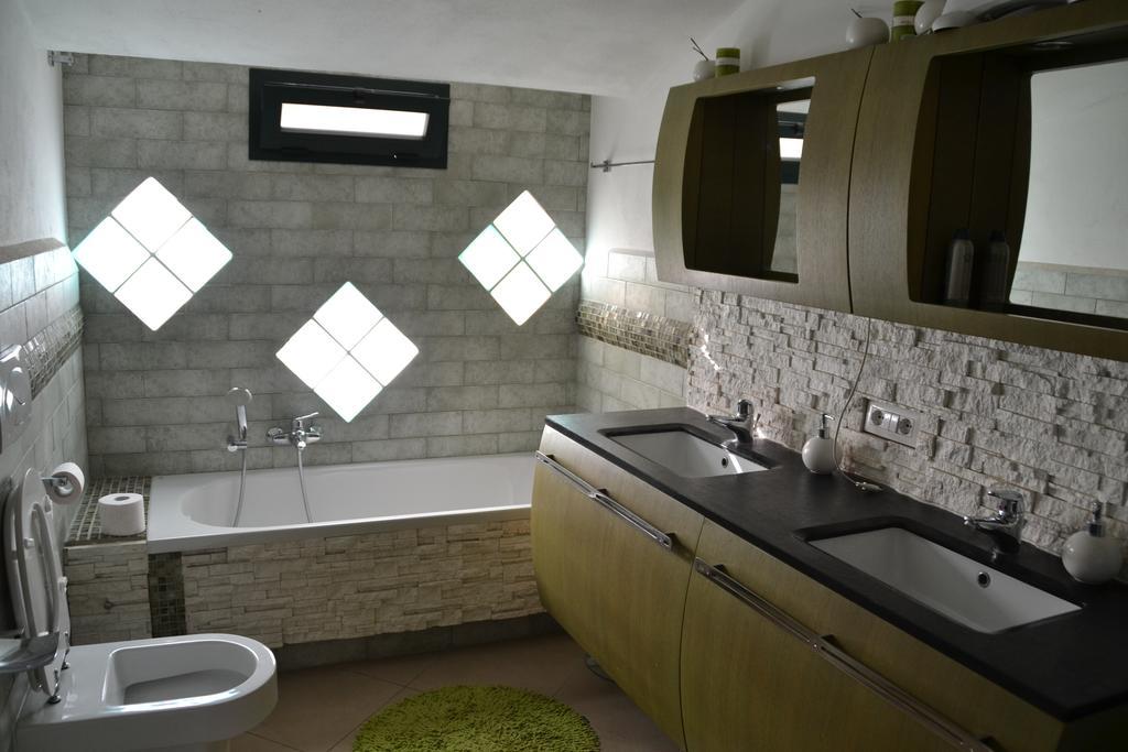 B&B Gi & Gio Cabras Bagian luar foto